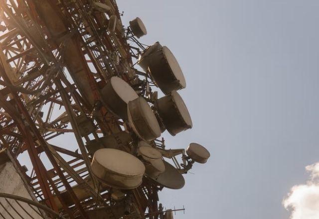 torre de transmissao de celular 5G