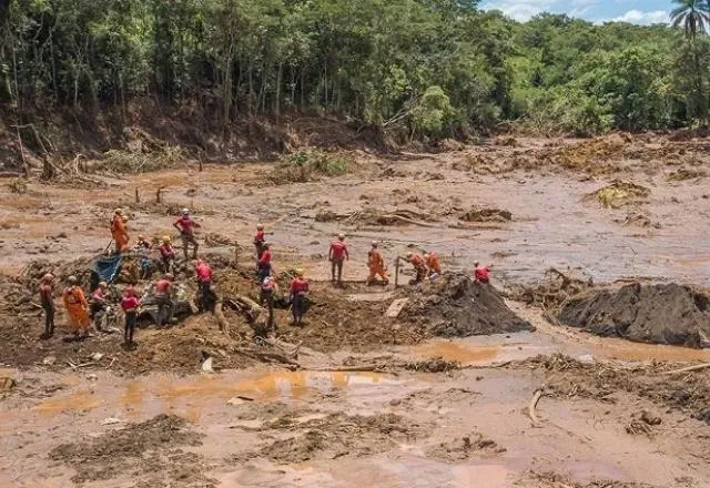 Rompimento de barragem deixou 272 mortos | Reprodução