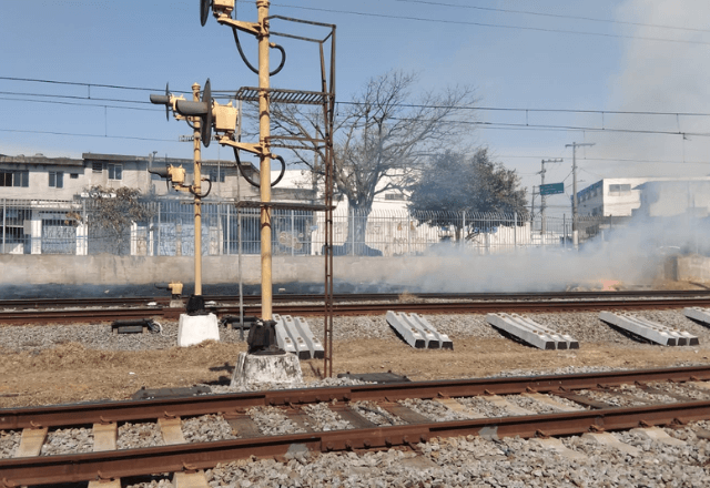 Incêndio atinge caixa de sinalização e afeta operação da Linha 12-Safira, na Zona Leste de São Paulo | Foto: CPTM