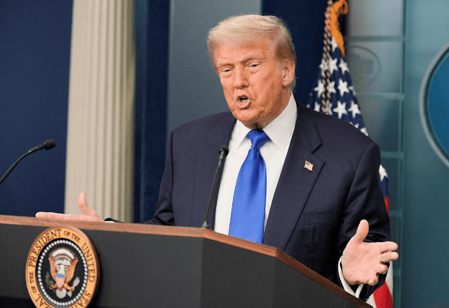 Presidente dos EUA, Donald Trump, na Casa Branca, em Washington | Reuters/Ken Cedeno