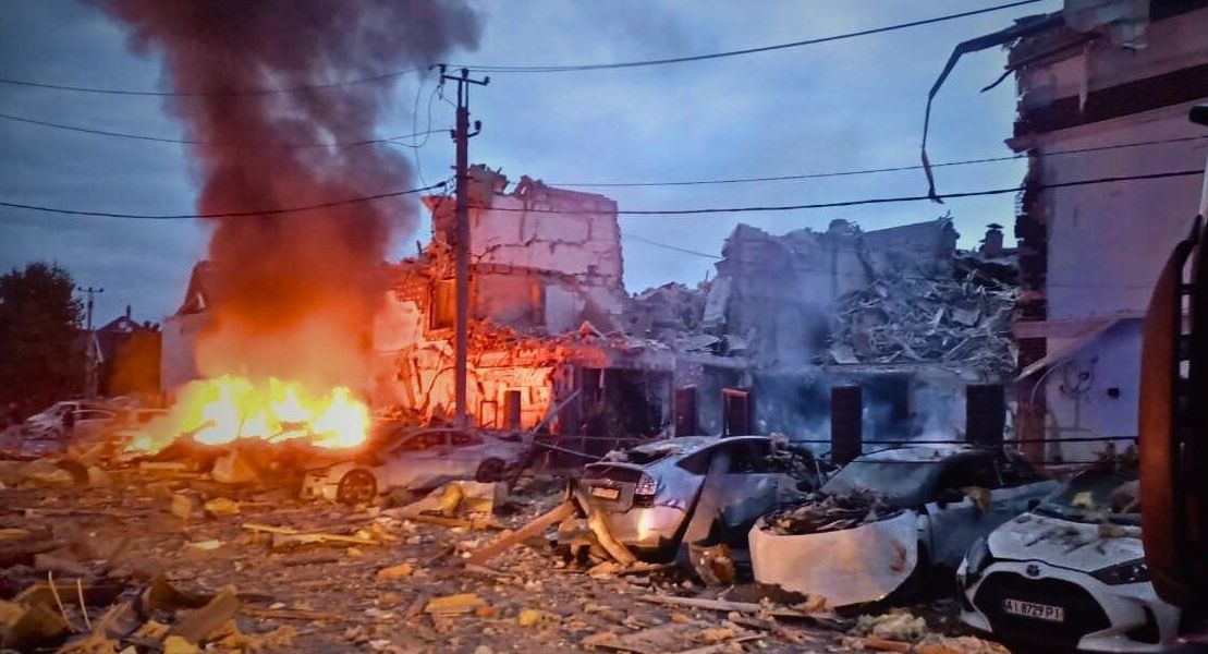 A guerra decorrente da invasão russa de 2022 é 1 dos 36 conflitos armados ativos no mundo. | Reprodução/Redes sociais/@ZelenskyyUa