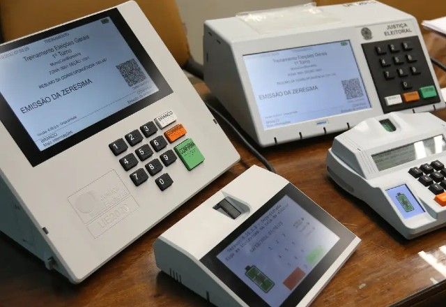 Urnas eletrônicas | ARQUIVO