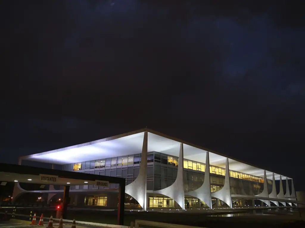 Praça dos Três Poderes, em Brasília