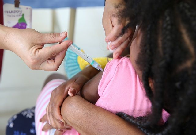 Coqueluche: a vacinação é a principal forma de prevenção | Valter Campanato/Agência Brasil