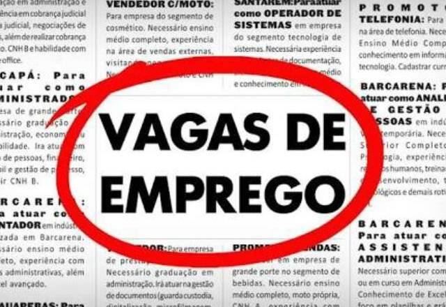 vagas de emprego destacada em folha de jornal