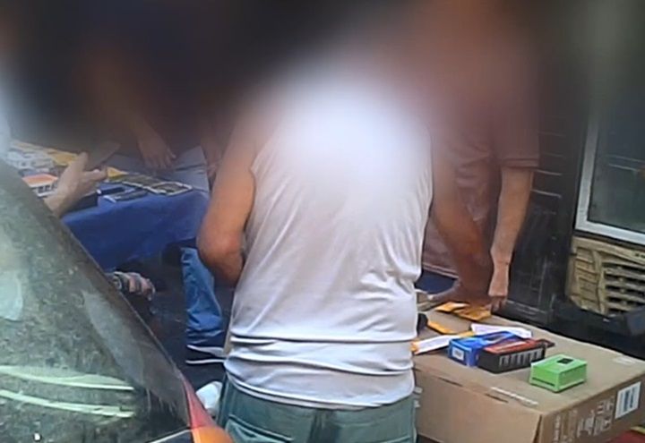 Exclusivo: venda de cigarros eletrônicos “turbinados" cresce na internet e no centro comercial da 25 de Março