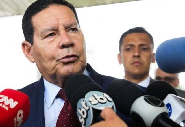 vice presidente em entrevista no Planalto ao microfone do SBT