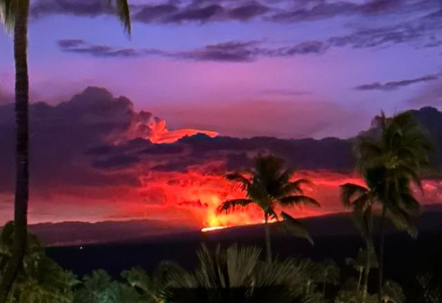 vulcao mauna loa em erupção